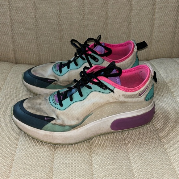 Women’s Nike Air Max Dia Platinum Tint Bright Violet - Picture 1 of 4